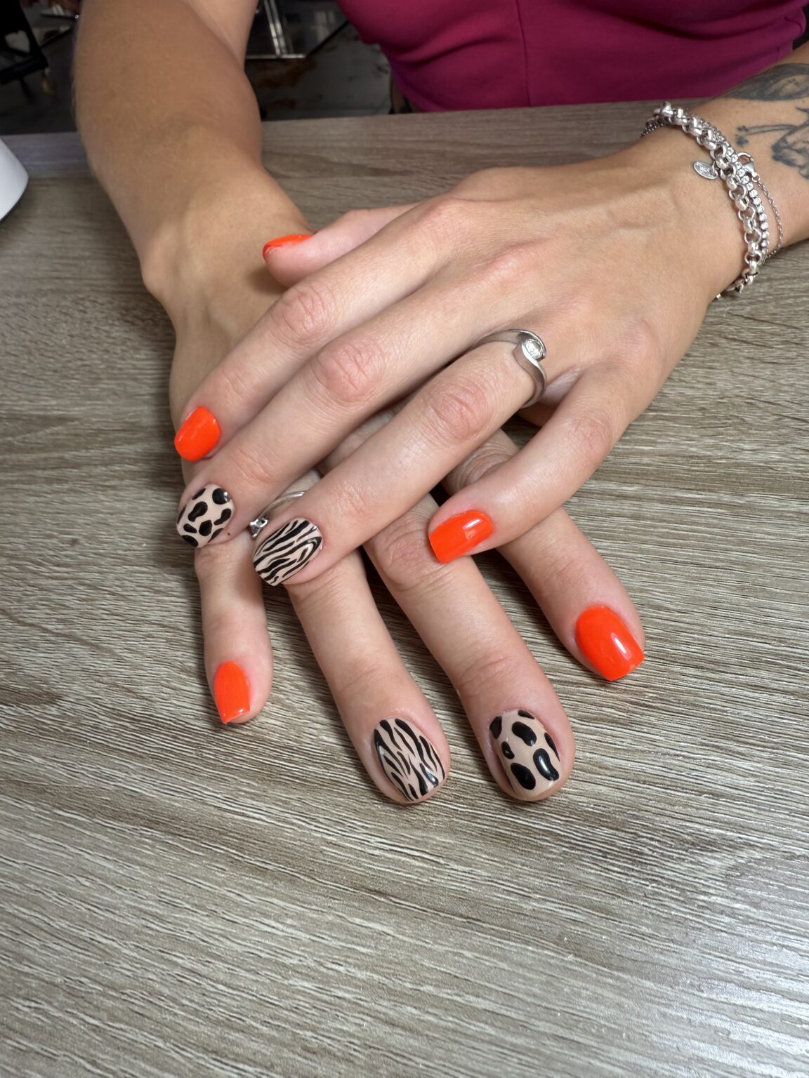 Manicura con diseño que personaliza tu estilo
