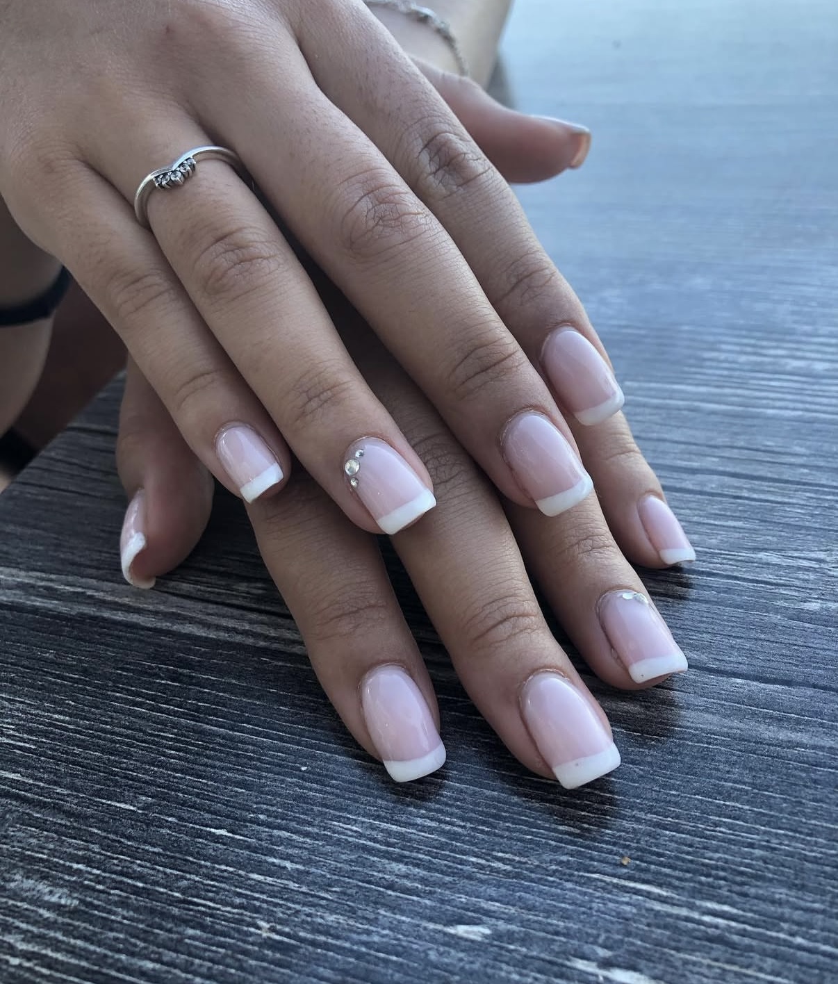 Manicura Anaïs Hinojosa: Depilación de labio superior con cera