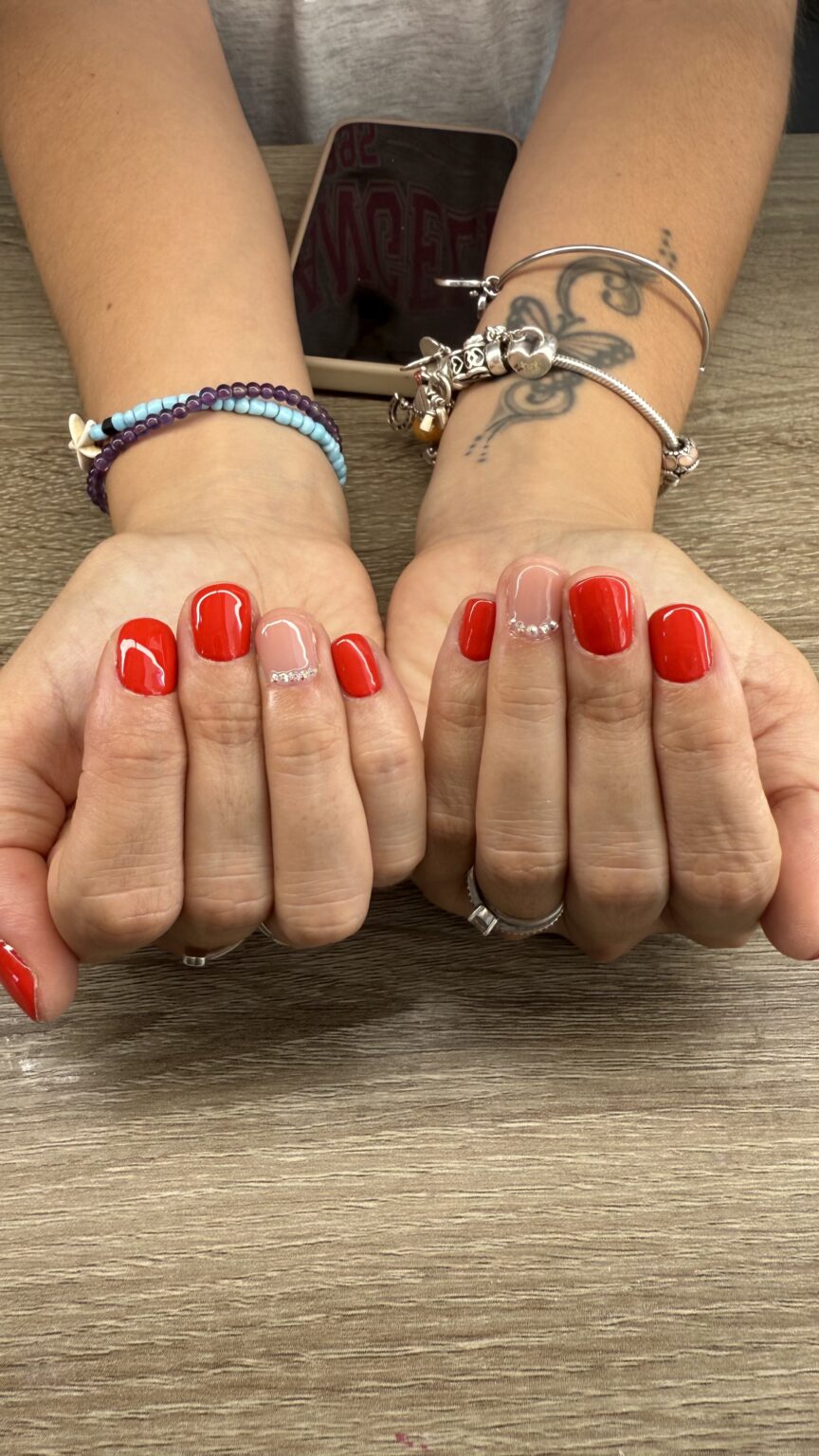 Atención en ruso para servicios de manicura